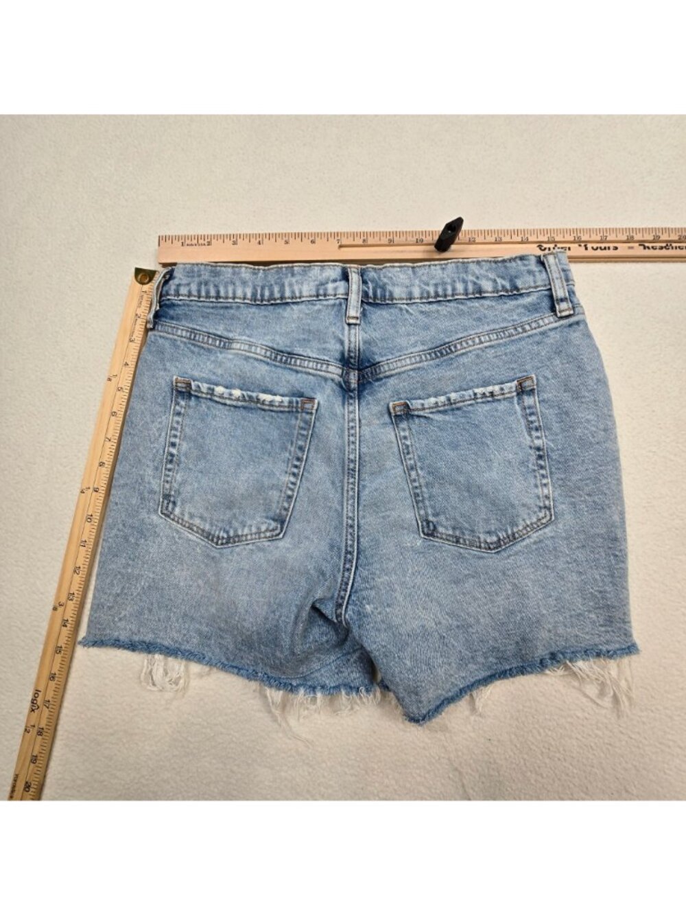 Gap Size 30 10 Womens 90s Loose 5" High Rise Denim Shorts Distressed Light Wash - Picture 4 of 5